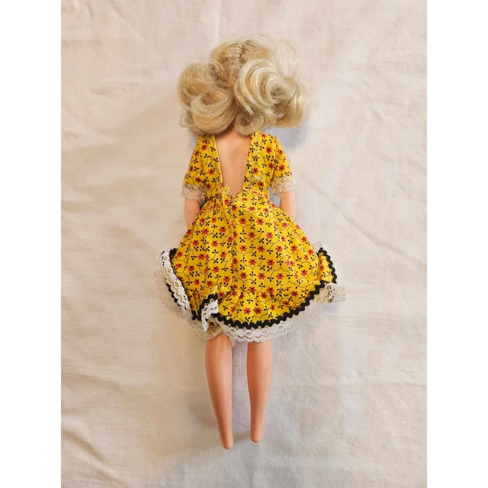 Elly May Clampett Vintage Blonde Yellow‎ Floral Dress Black Ribbon Retro Doll